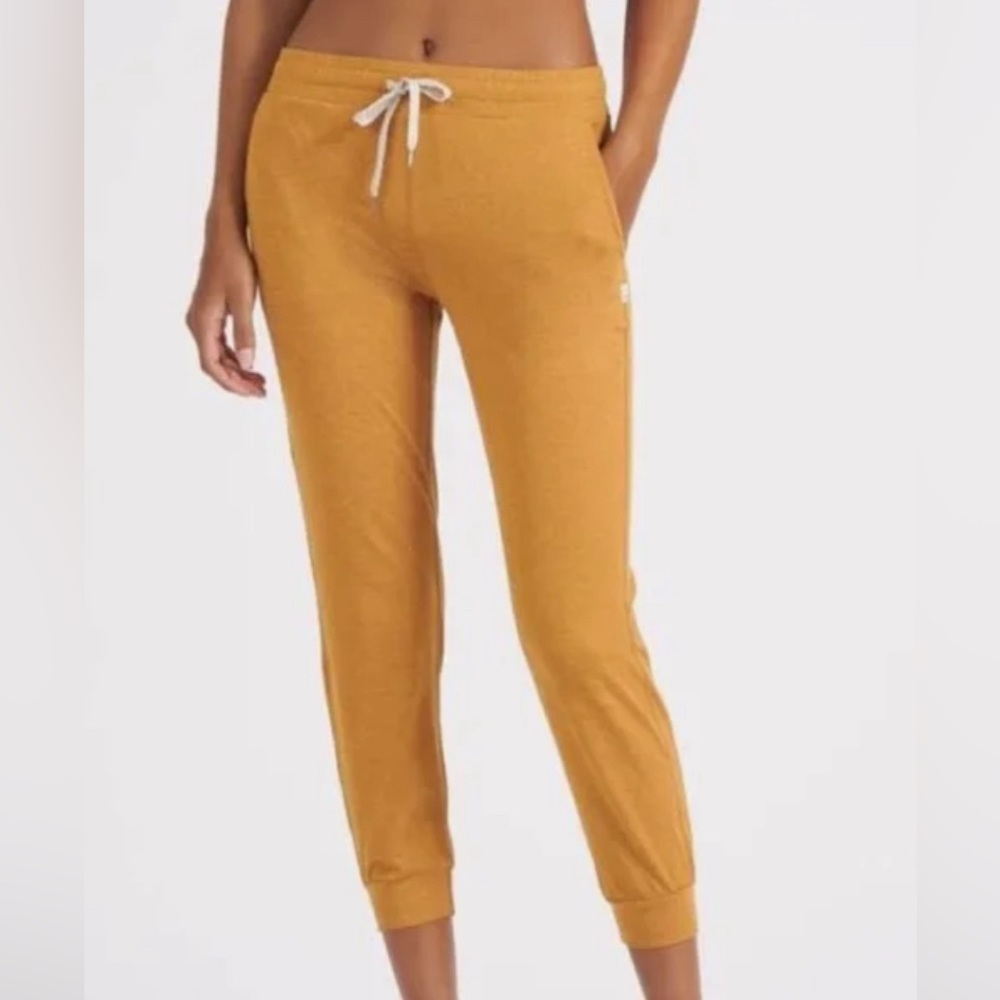 Vuori softest ever dreamknit performance jogger size small